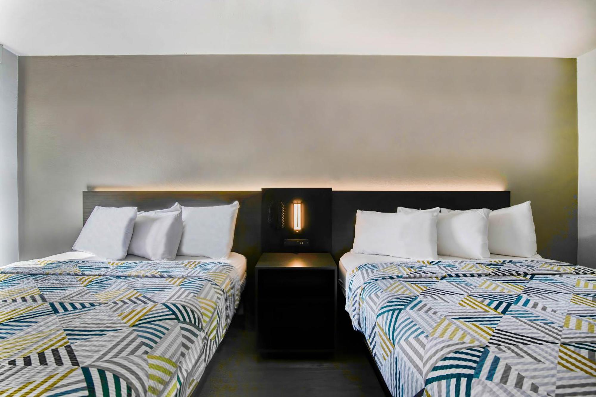 มิดทาวน์ แอตแลนตา Motel ภายนอก รูปภาพ